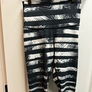 Lululemon align leggings woman size 4/ NWOT